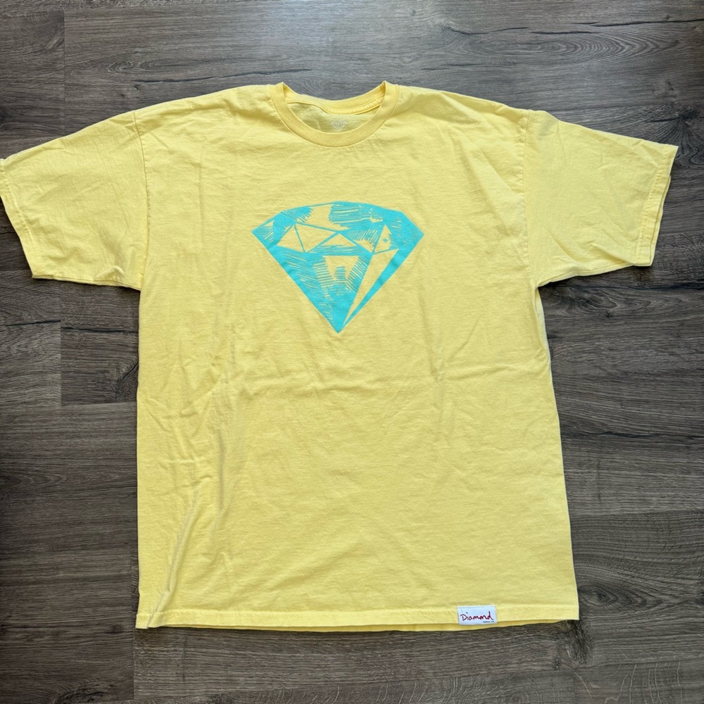 Diamond Yellow Short Sleeve Shirt size XL Men Vintage Y2K